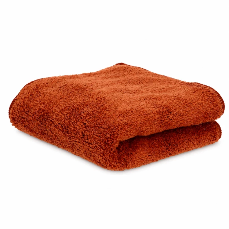 Brązowy ręcznik z mikrofibry Coffee Premium 30 × 60 cm złożony