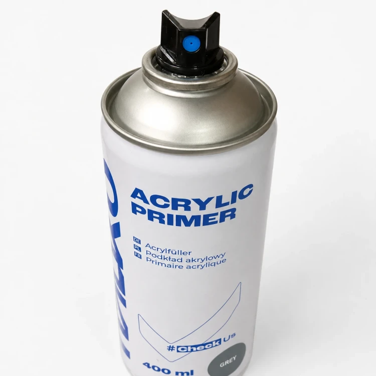 Dysza sprayu Italko Acrylic Primer Grey 400 ml w zbliżeniu